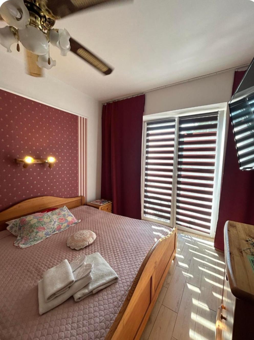 Hotel Villa Hubertus Kutno Extérieur photo