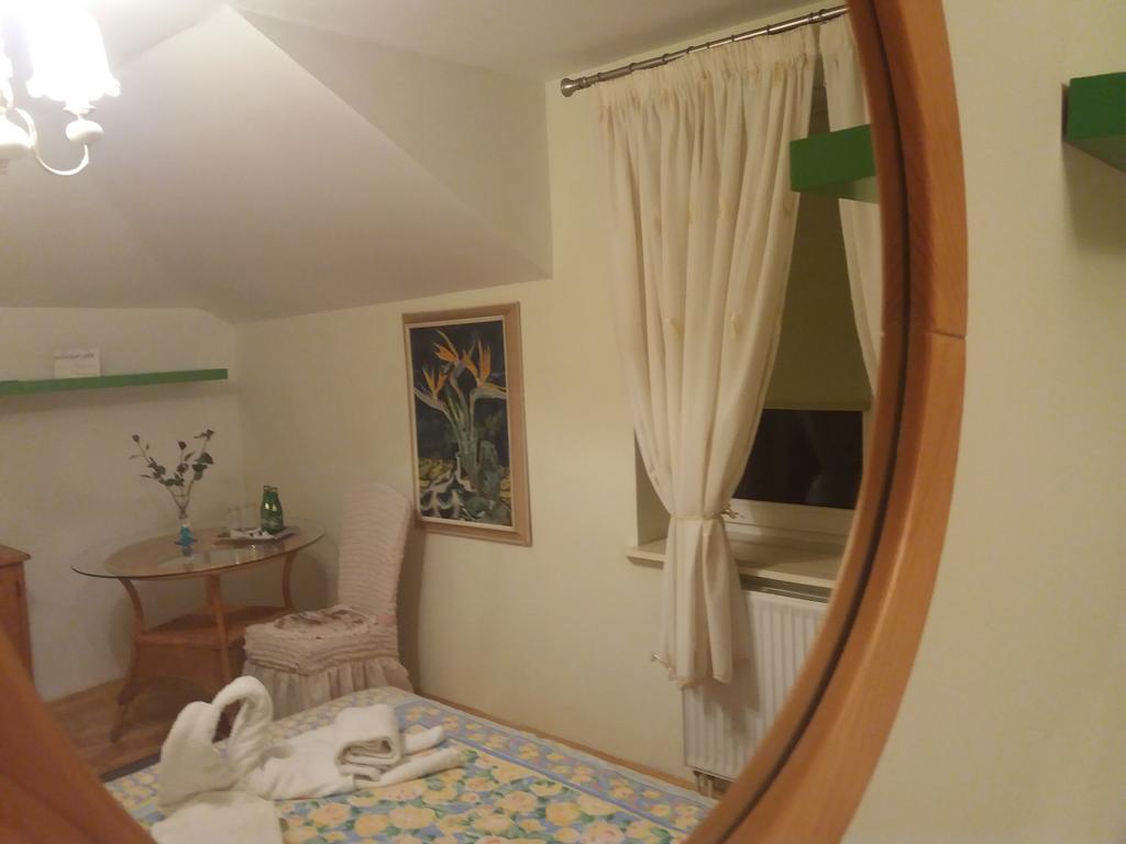 Hotel Villa Hubertus Kutno Extérieur photo